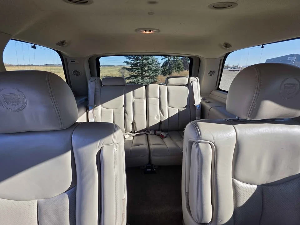 2003 Cadillac Escalade & EXT 2nd Gen - Image 9 of 9