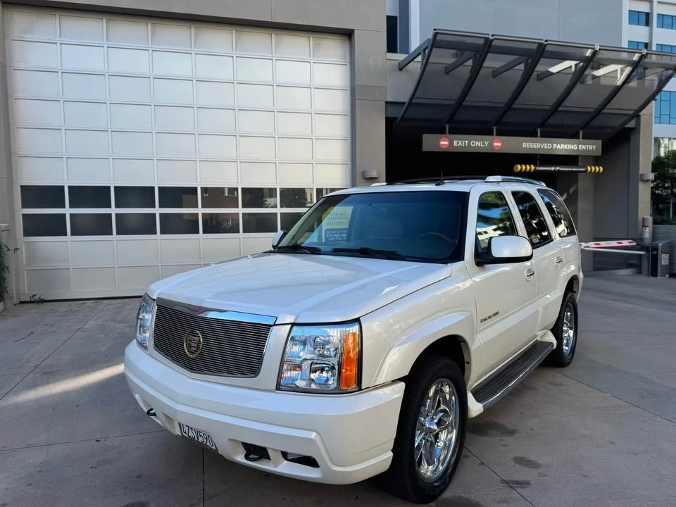 2003 Cadillac Escalade & EXT 2nd Gen - Image 2 of 20