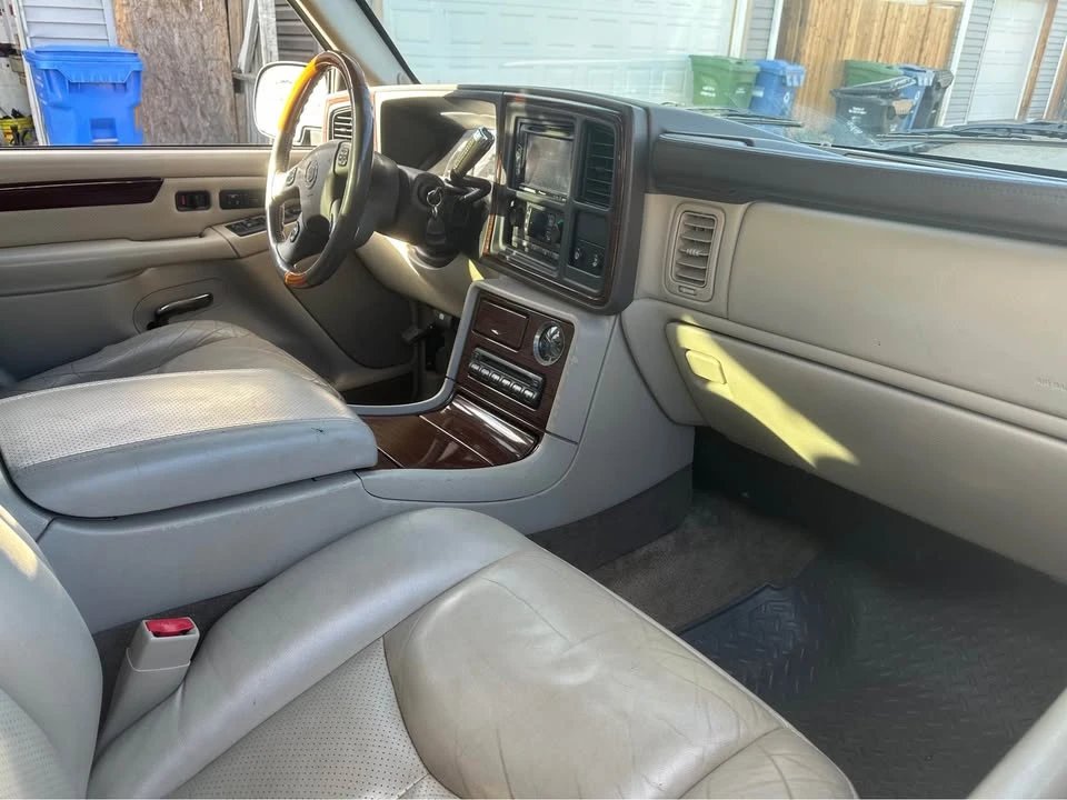 2003 Cadillac Escalade & EXT 2nd Gen - Image 4 of 6