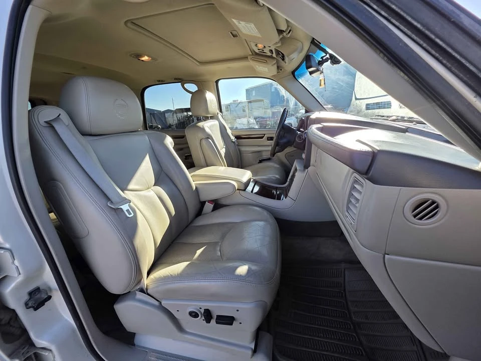 2003 Cadillac Escalade & EXT 2nd Gen - Image 6 of 7