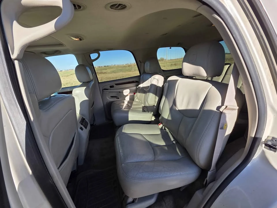 2003 Cadillac Escalade & EXT 2nd Gen - Image 4 of 7