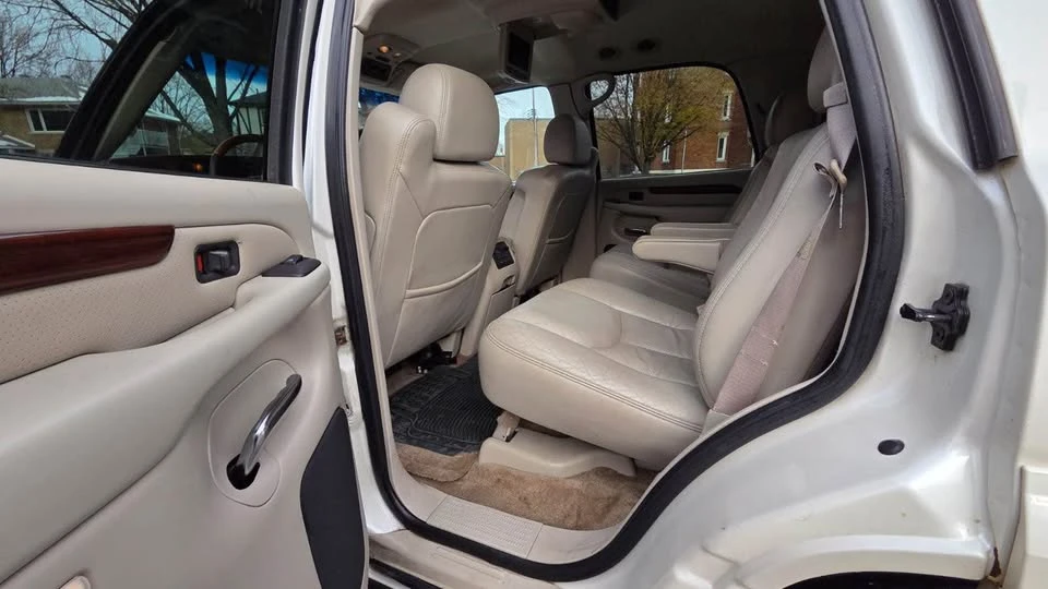 2003 Cadillac Escalade & EXT 2nd Gen - Image 16 of 18
