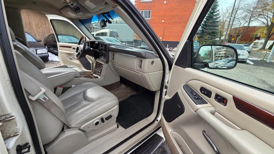 2003 Cadillac Escalade & EXT 2nd Gen - Image 18 of 18