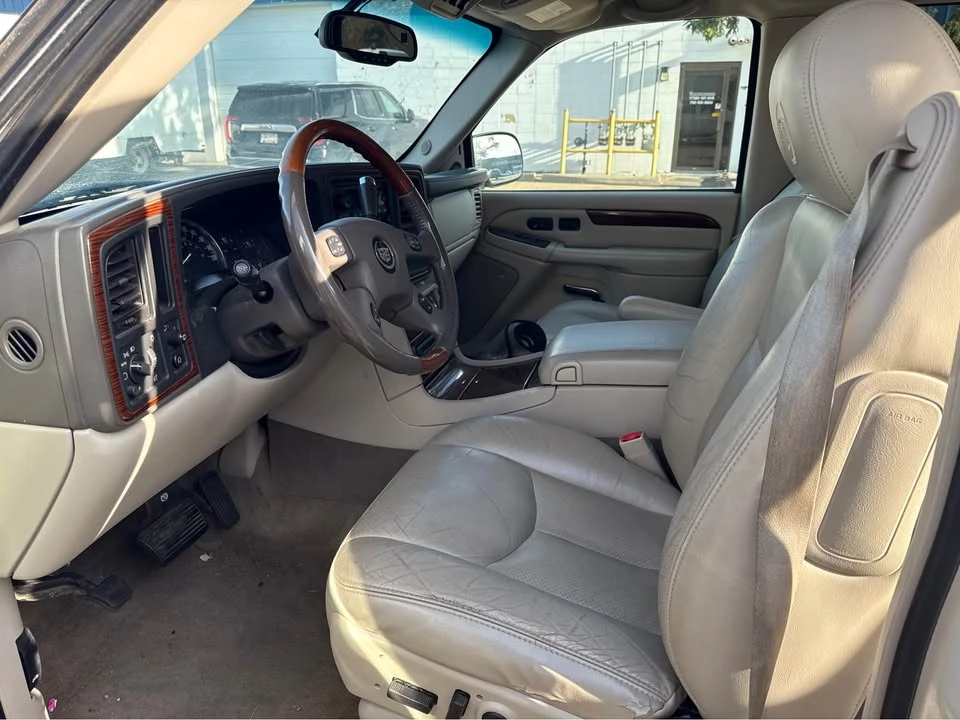 2003 Cadillac Escalade & EXT 2nd Gen - Image 6 of 15