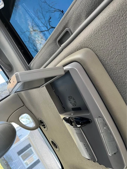 2003 Cadillac Escalade & EXT 2nd Gen - Image 12 of 20