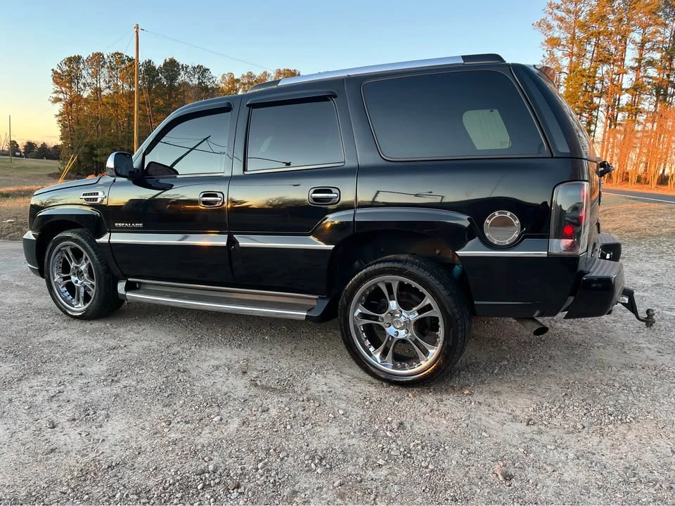 2003 Cadillac Escalade & EXT 2nd Gen - Image 4 of 20