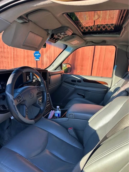 2003 Cadillac Escalade & EXT 2nd Gen - Image 6 of 10