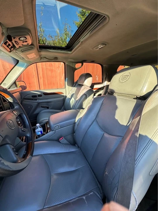 2003 Cadillac Escalade & EXT 2nd Gen - Image 9 of 10