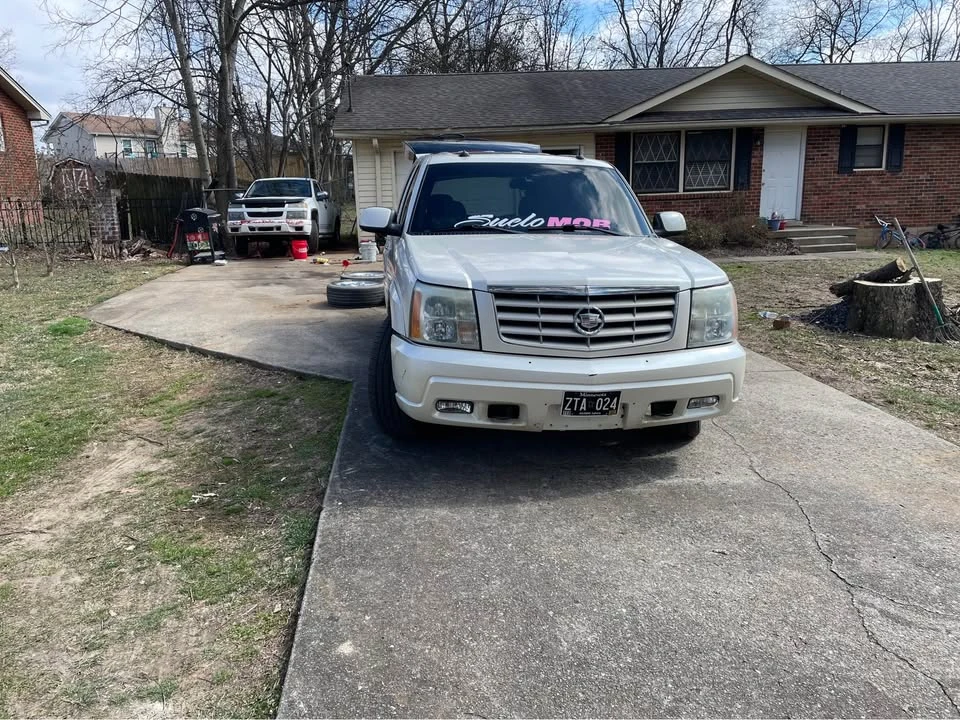 2003 Cadillac Escalade & EXT 2nd Gen - Image 9 of 10