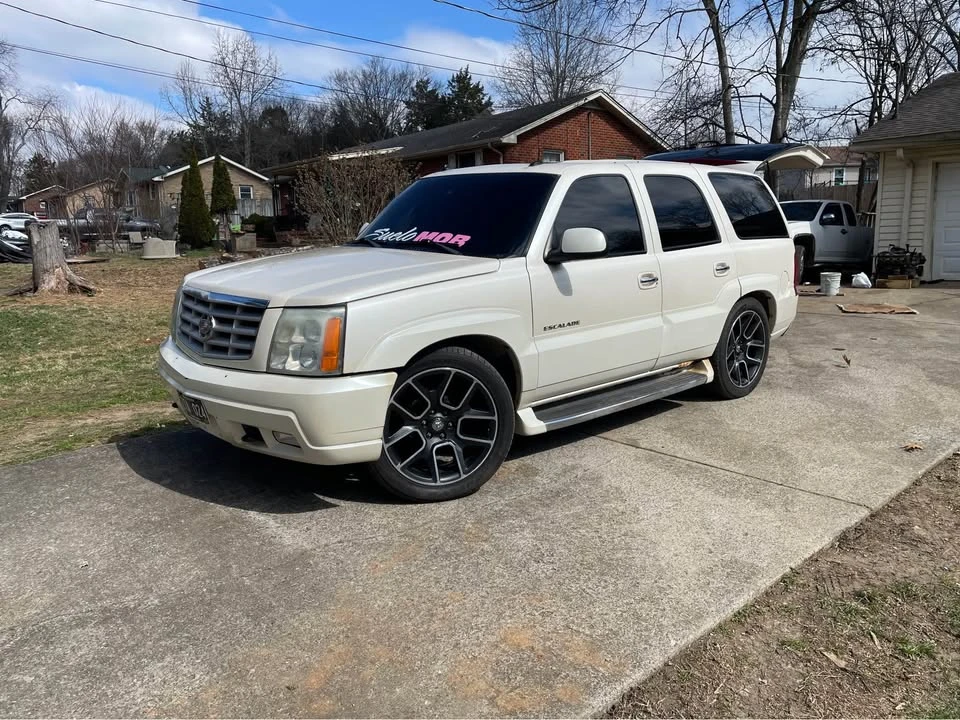 2003 Cadillac Escalade & EXT 2nd Gen - Image 10 of 10