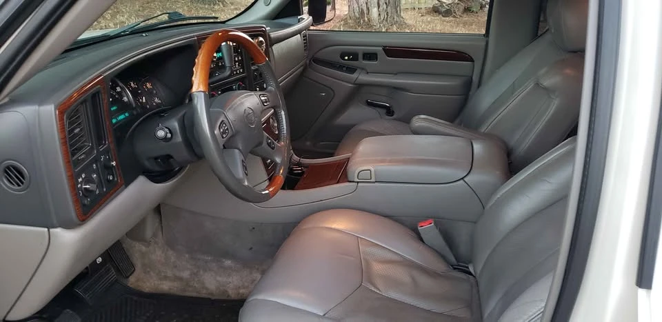 2003 Cadillac Escalade & EXT 2nd Gen - Image 7 of 7