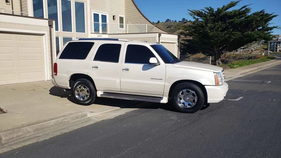 2003 Cadillac Escalade & EXT 2nd Gen - Image 3 of 7