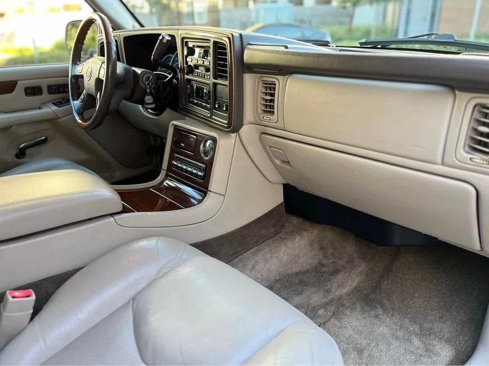 2003 Cadillac Escalade & EXT 2nd Gen - Image 11 of 14