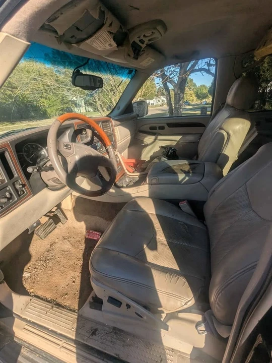 2003 Cadillac Escalade & EXT 2nd Gen - Image 7 of 9