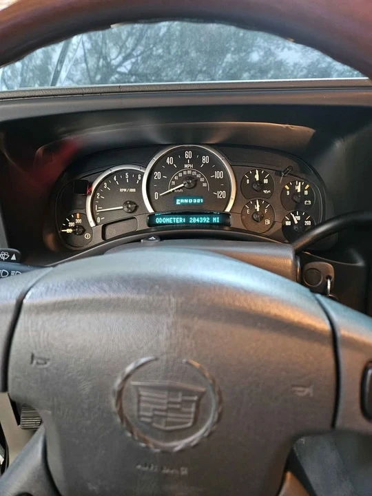 2003 Cadillac Escalade & EXT 2nd Gen - Image 11 of 11