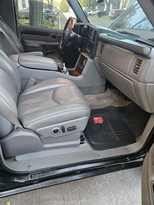 2003 Cadillac Escalade & EXT 2nd Gen - Image 10 of 11