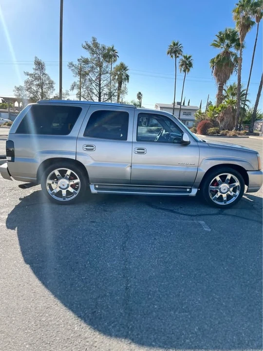 2003 Cadillac Escalade & EXT 2nd Gen - Image 6 of 11