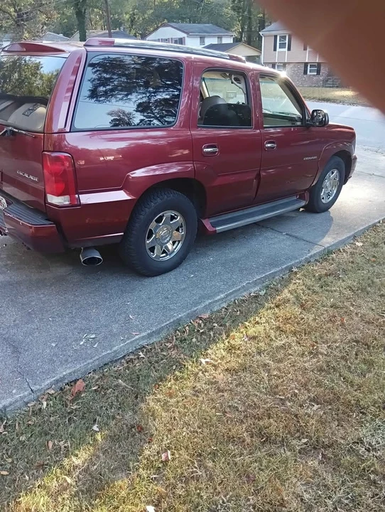 2003 Cadillac Escalade & EXT 2nd Gen - Image 3 of 6