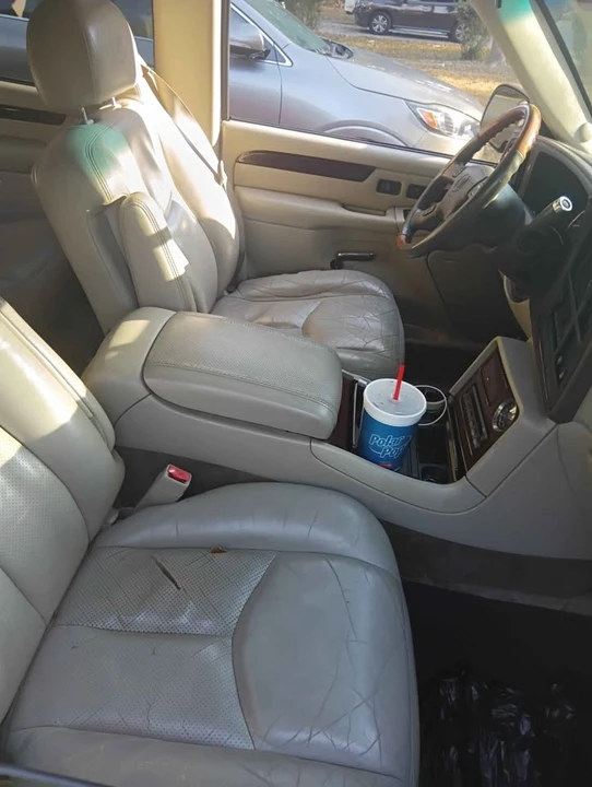 2003 Cadillac Escalade & EXT 2nd Gen - Image 5 of 6