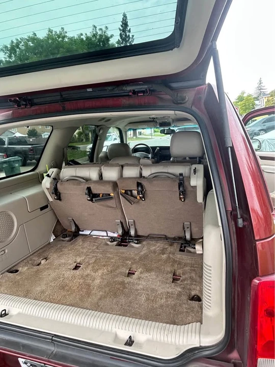 2003 Cadillac Escalade & EXT 2nd Gen - Image 8 of 8