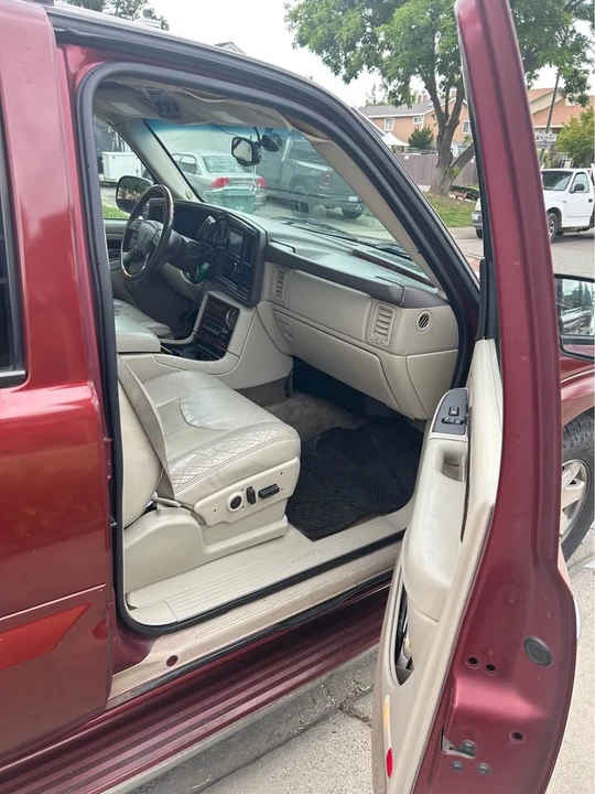 2003 Cadillac Escalade & EXT 2nd Gen - Image 5 of 8