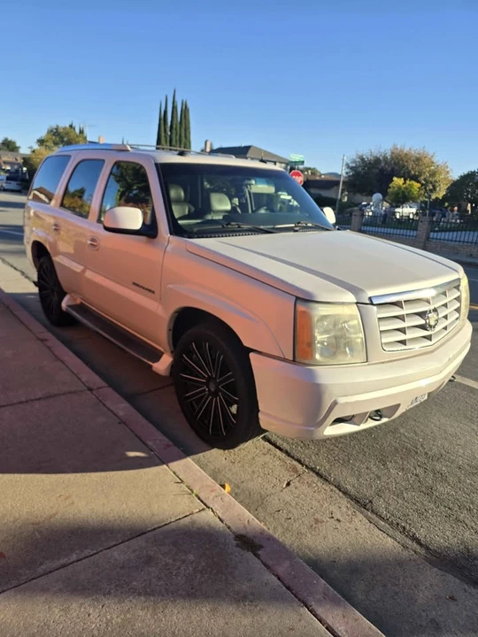2003 Cadillac Escalade & EXT 2nd Gen - Image 7 of 11