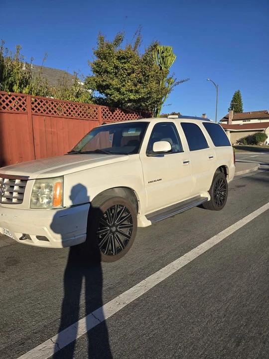 2003 Cadillac Escalade & EXT 2nd Gen - Image 9 of 11