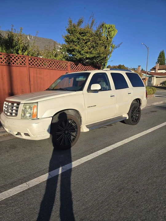 2003 Cadillac Escalade & EXT 2nd Gen - Image 10 of 11