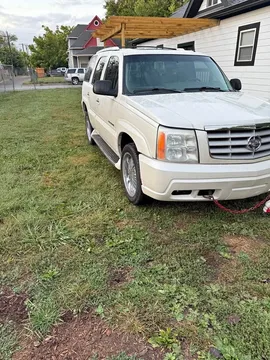 2003 Cadillac Escalade Standard Sport Utility