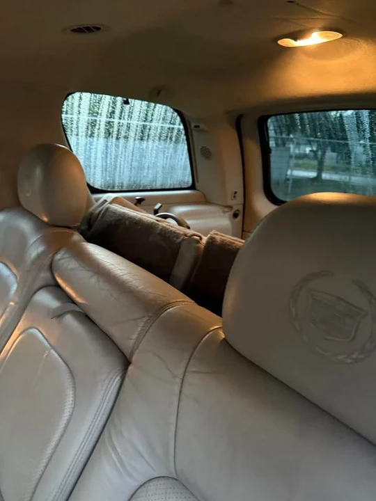 2003 Cadillac Escalade & EXT 2nd Gen - Image 8 of 9