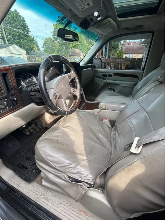 2003 Cadillac Escalade & EXT 2nd Gen - Image 5 of 6