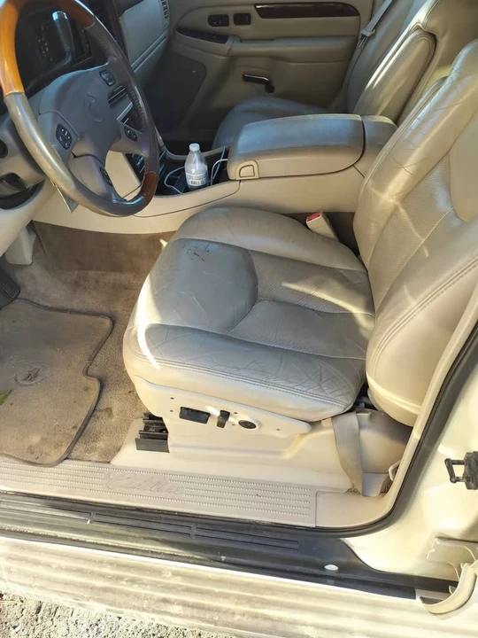 2003 Cadillac Escalade & EXT 2nd Gen - Image 3 of 8
