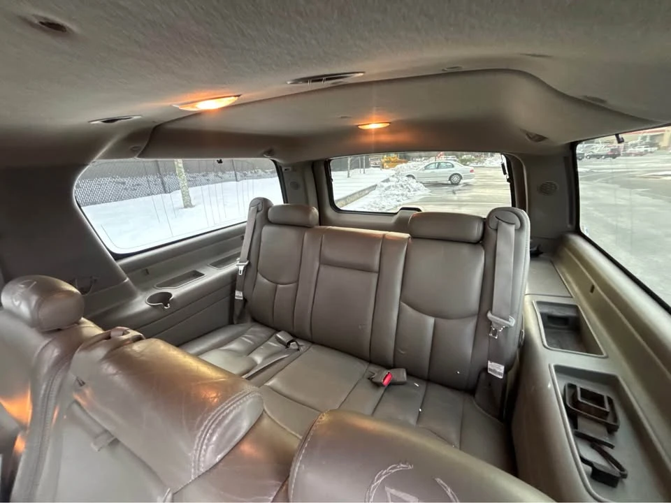2003 Cadillac Escalade & EXT 2nd Gen - Image 10 of 15