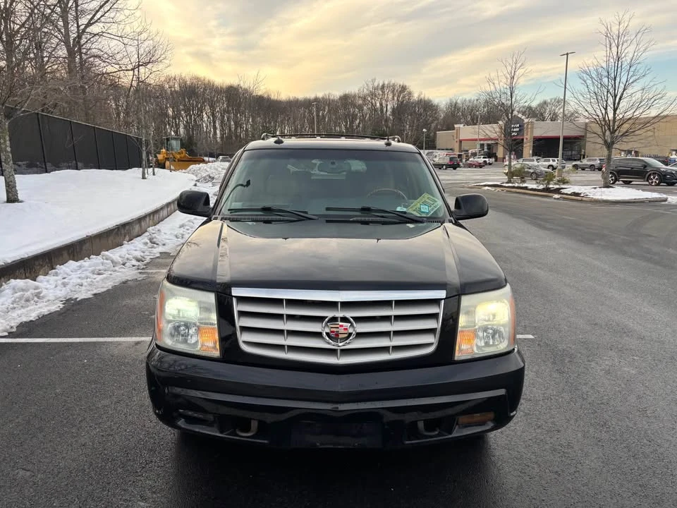 2003 Cadillac Escalade & EXT 2nd Gen - Image 3 of 15