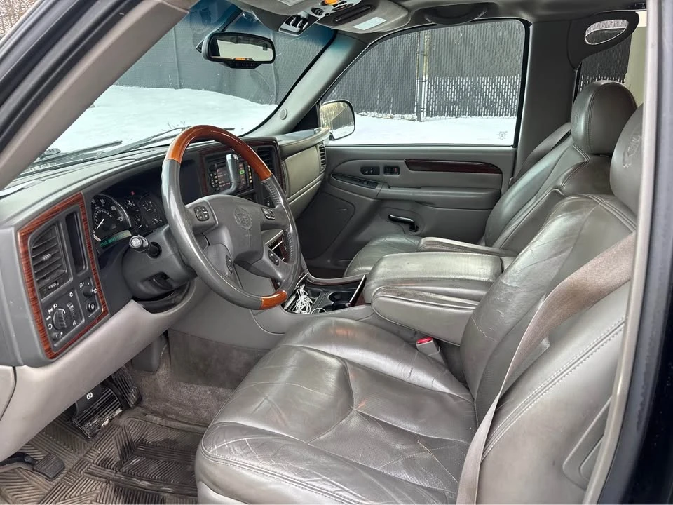 2003 Cadillac Escalade & EXT 2nd Gen - Image 12 of 15