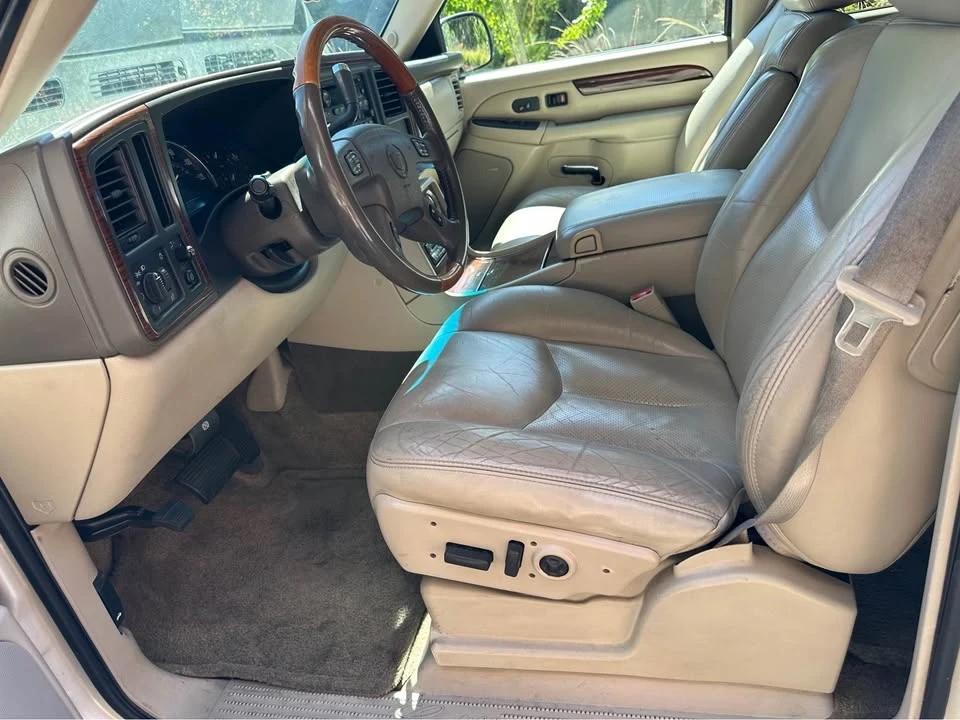 2003 Cadillac Escalade & EXT 2nd Gen - Image 11 of 19
