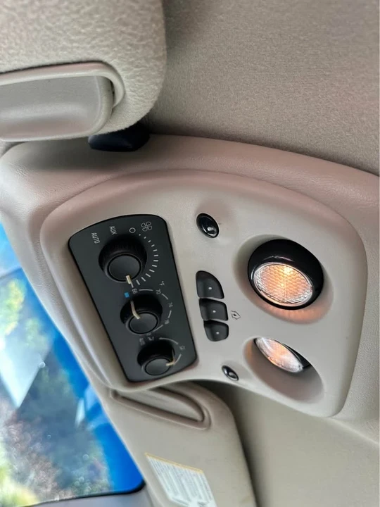 2003 Cadillac Escalade & EXT 2nd Gen - Image 18 of 19