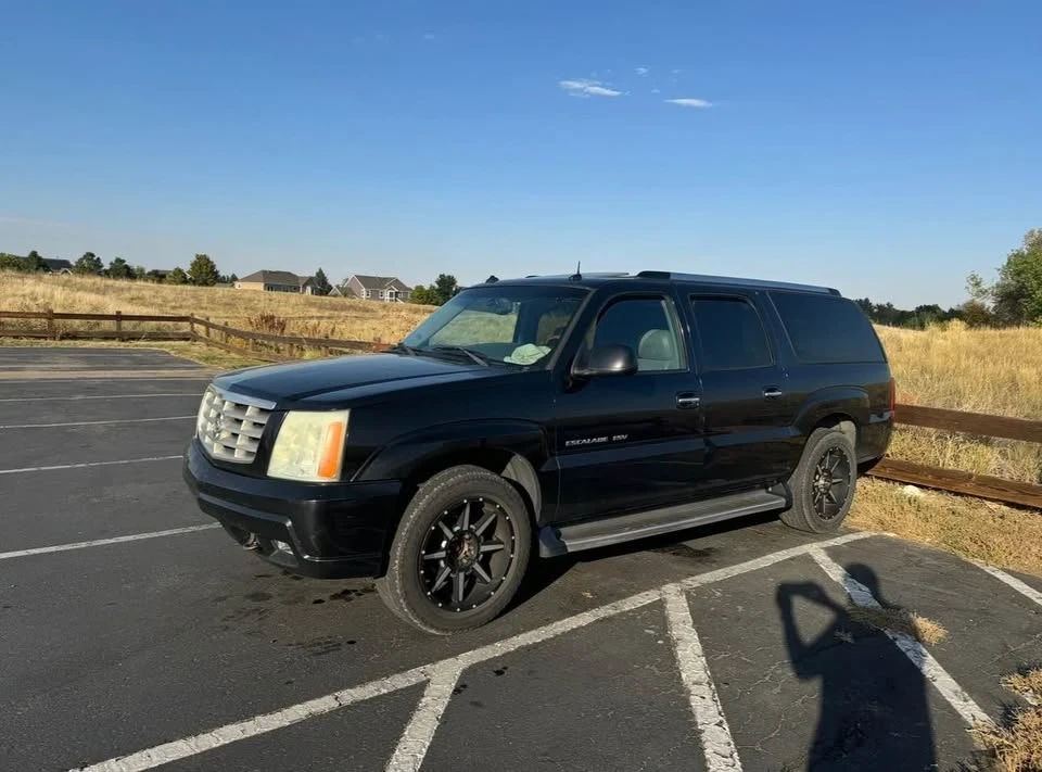 2003 Cadillac Escalade & EXT 2nd Gen - Image 2 of 6