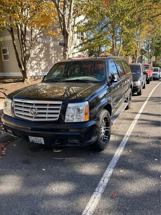 2003 Cadillac Escalade & EXT 2nd Gen - Image 4 of 8