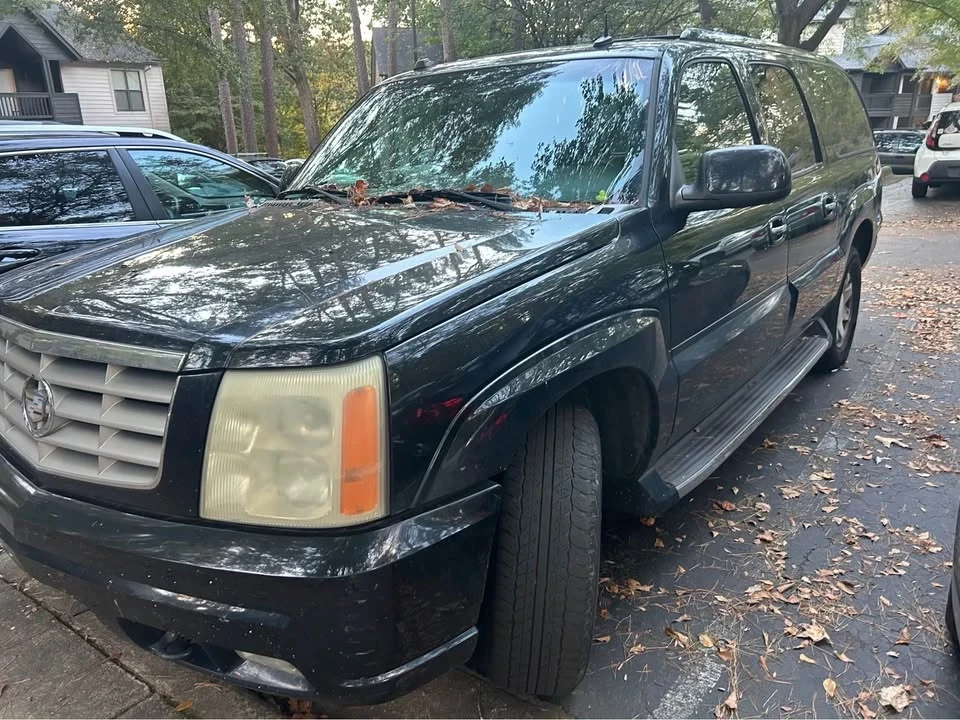 2003 Cadillac Escalade & EXT 2nd Gen - Image 2 of 9