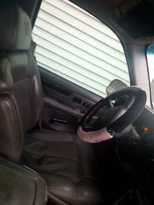 2003 Cadillac Escalade & EXT 2nd Gen - Image 4 of 7