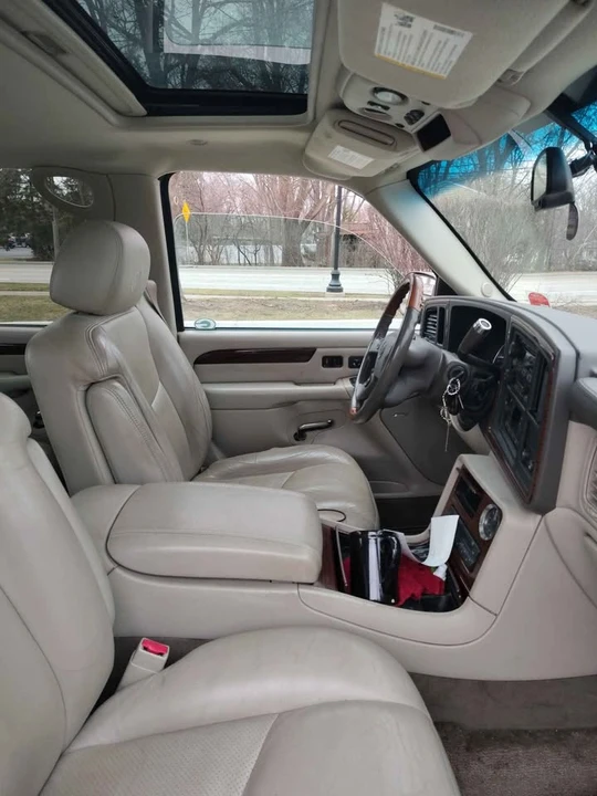 2003 Cadillac Escalade & EXT 2nd Gen - Image 5 of 9