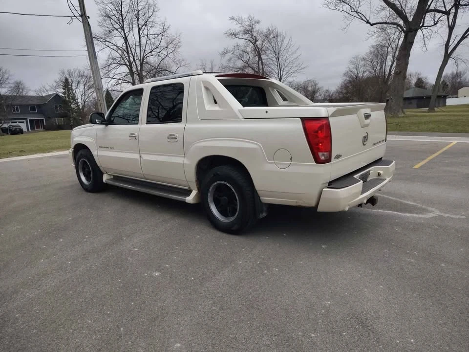 2003 Cadillac Escalade & EXT 2nd Gen - Image 4 of 9
