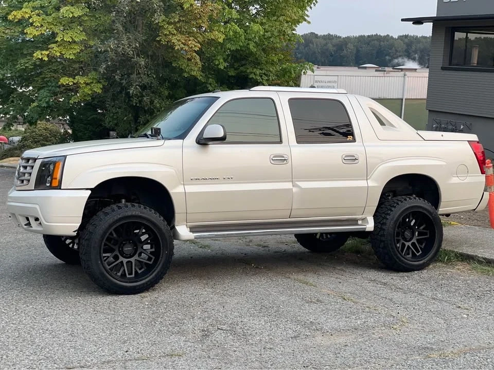 2003 Cadillac Escalade & EXT 2nd Gen - Image 3 of 18