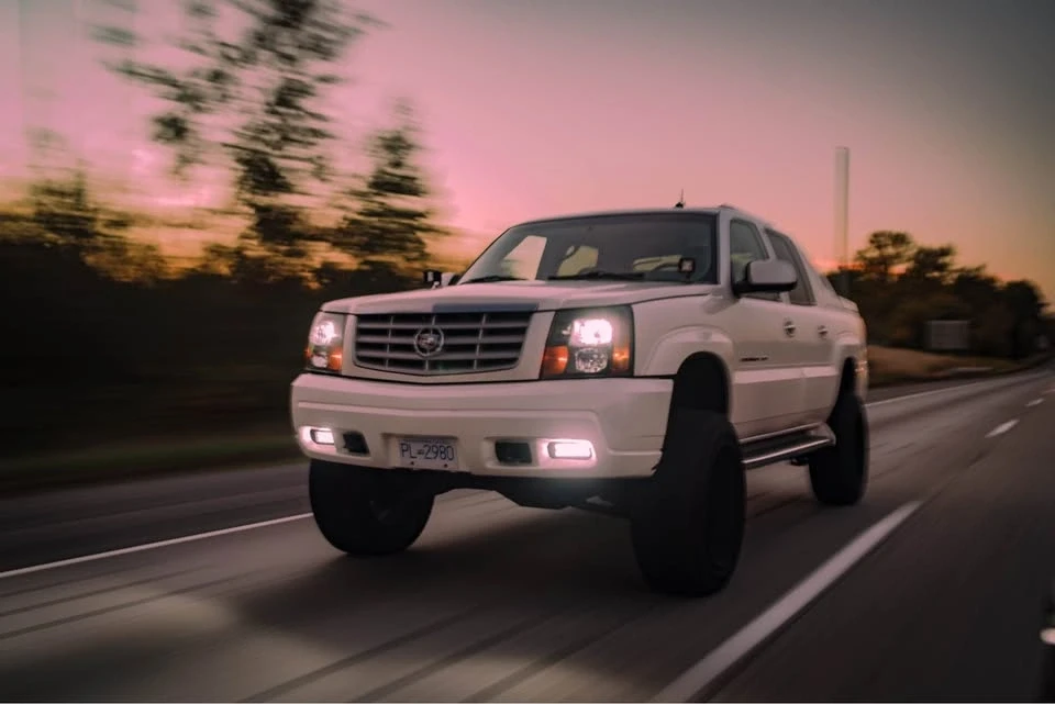 2003 Cadillac Escalade & EXT 2nd Gen - Image 10 of 18