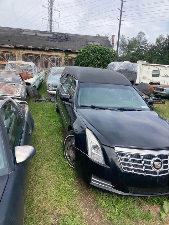 2003 Cadillac DeVille 8th Gen - Image 2 of 9