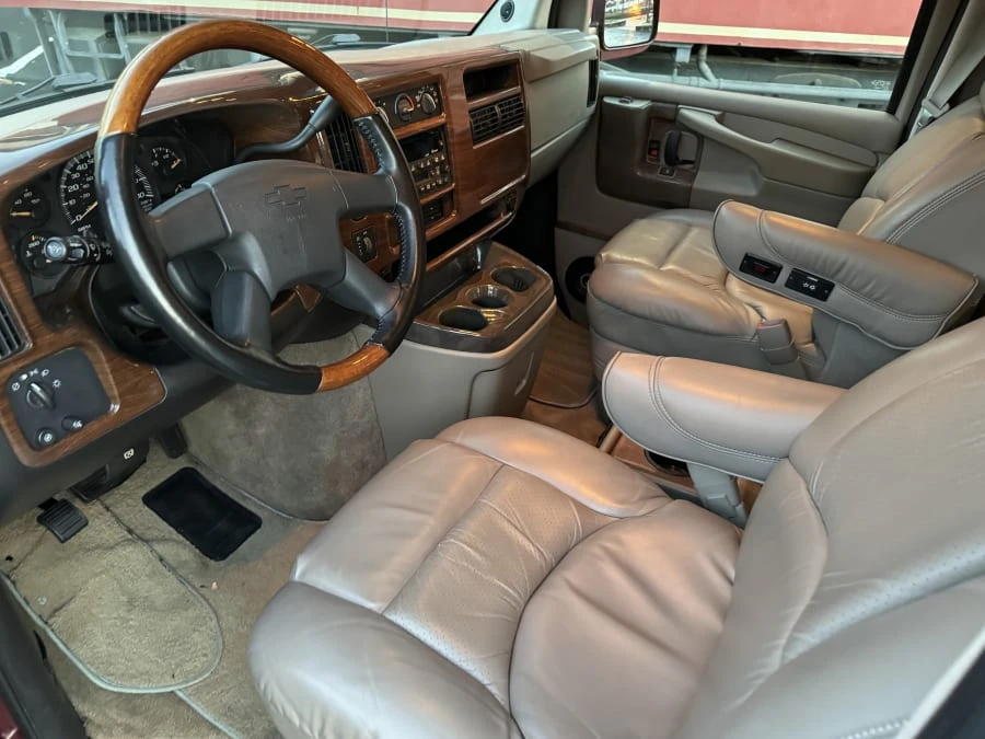2003 Chevrolet Express - Image 5 of 14