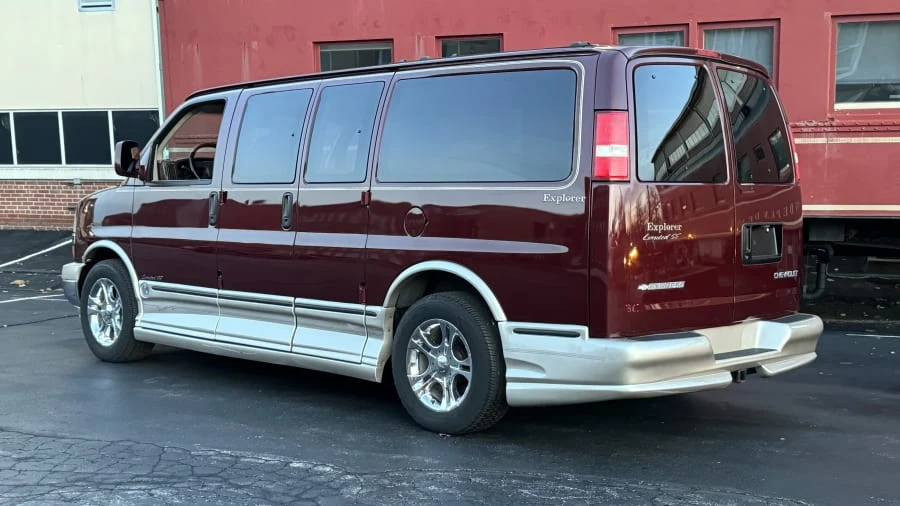2003 Chevrolet Express - Image 3 of 14
