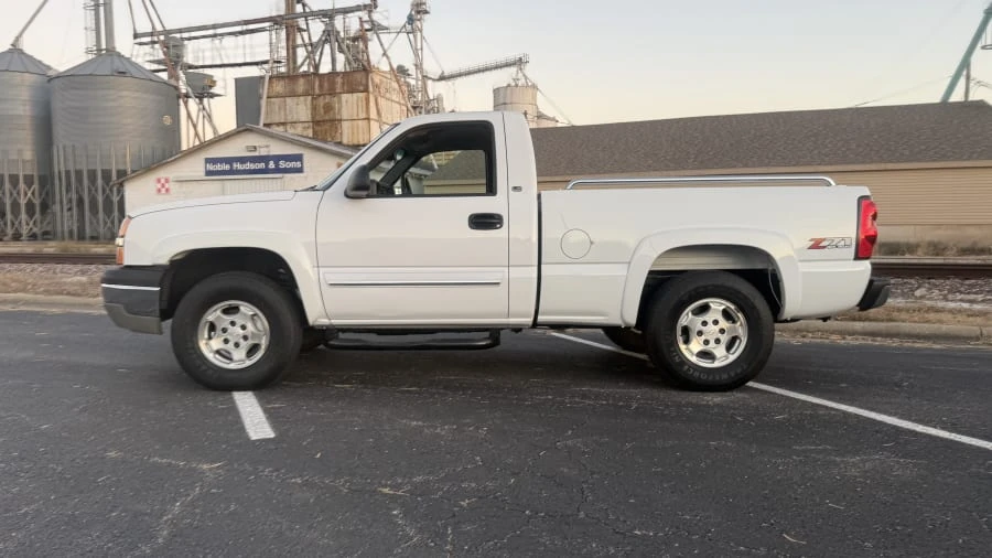 2003 Chevrolet Silverado 1st Gen - Image 5 of 12