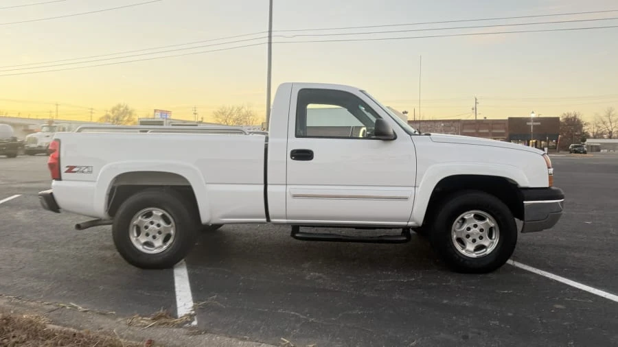 2003 Chevrolet Silverado 1st Gen - Image 2 of 12